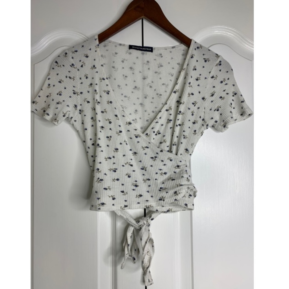 🦋Brandy Melville Thermal Rae Wrap Top🦋